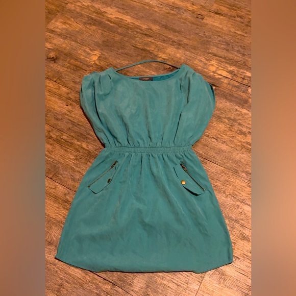 Umgee Dresses & Skirts - Umgee size medium dress